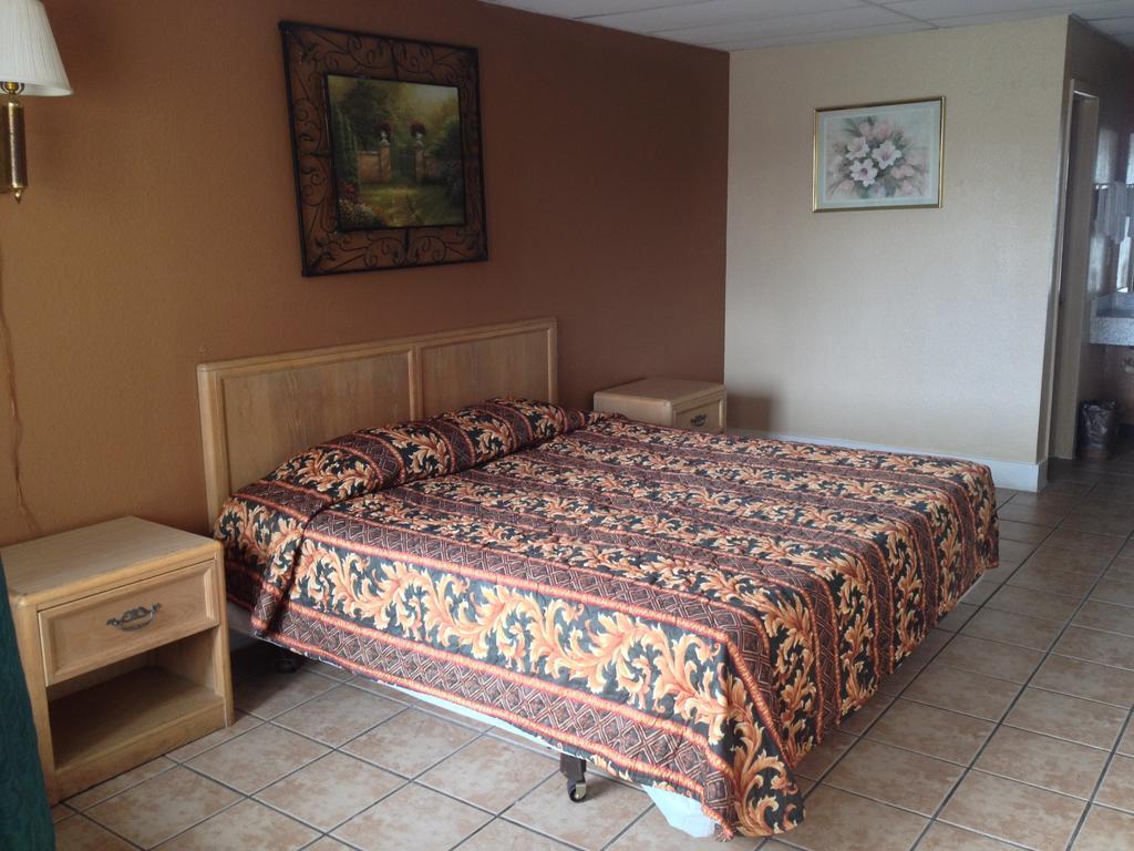 Austin Motor Inn Стая снимка