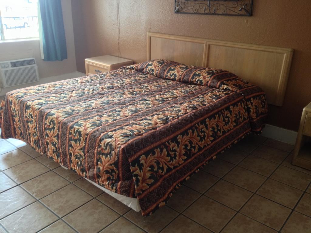 Austin Motor Inn Стая снимка