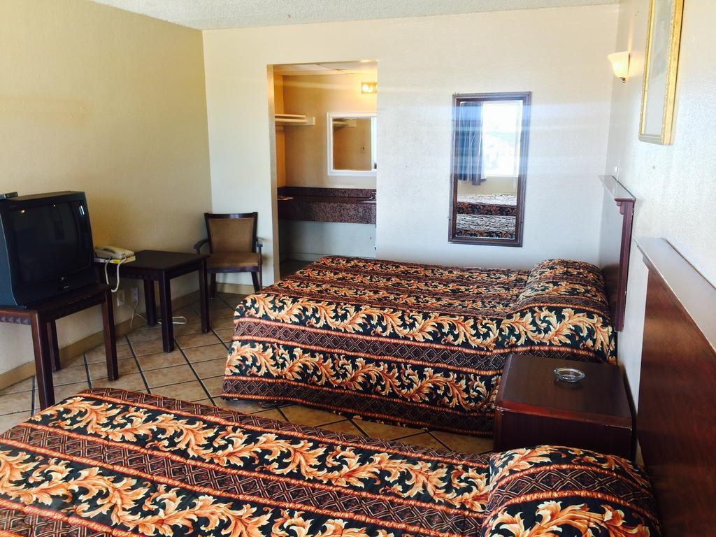 Austin Motor Inn Стая снимка