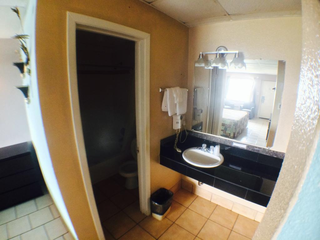 Austin Motor Inn Екстериор снимка
